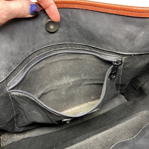 BRIGHTON | Vintage Black Classic Leather Tote - Picture 11 of 16